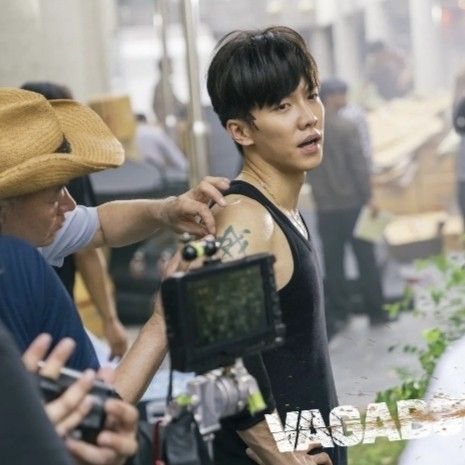 Behind-the-scenes cut of Lee Seunggi