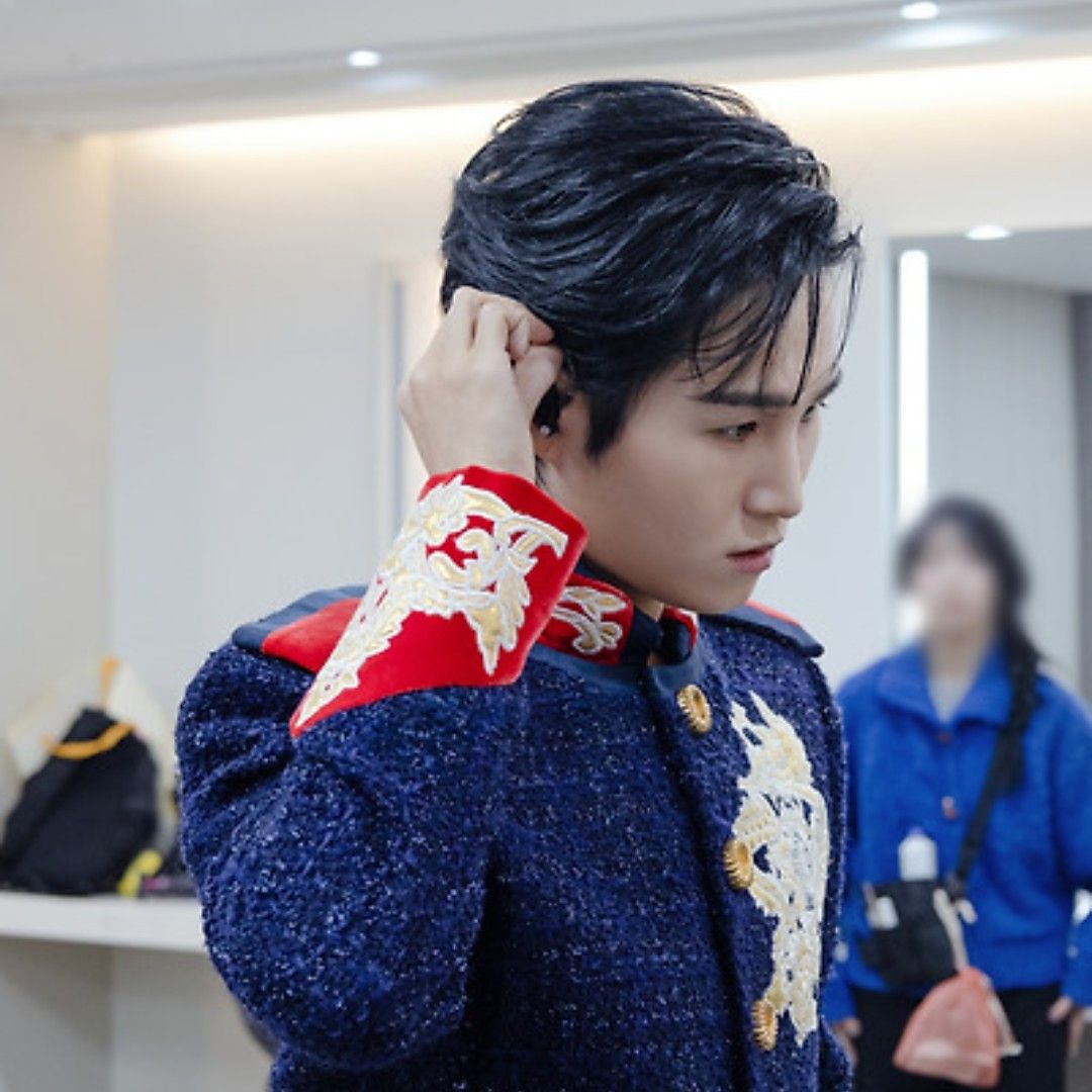 김희재의 비하인드 컷