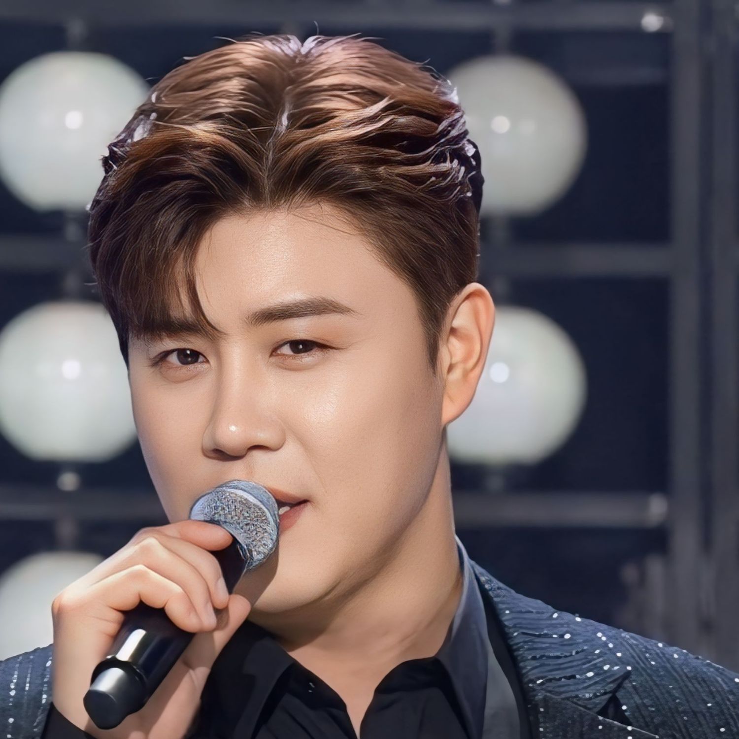 粉丝拍下的晋海成瞬间