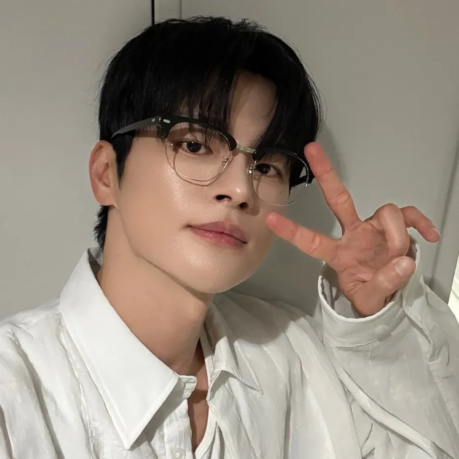 Momen yang diabadikan oleh penggemar Seo Inguk
