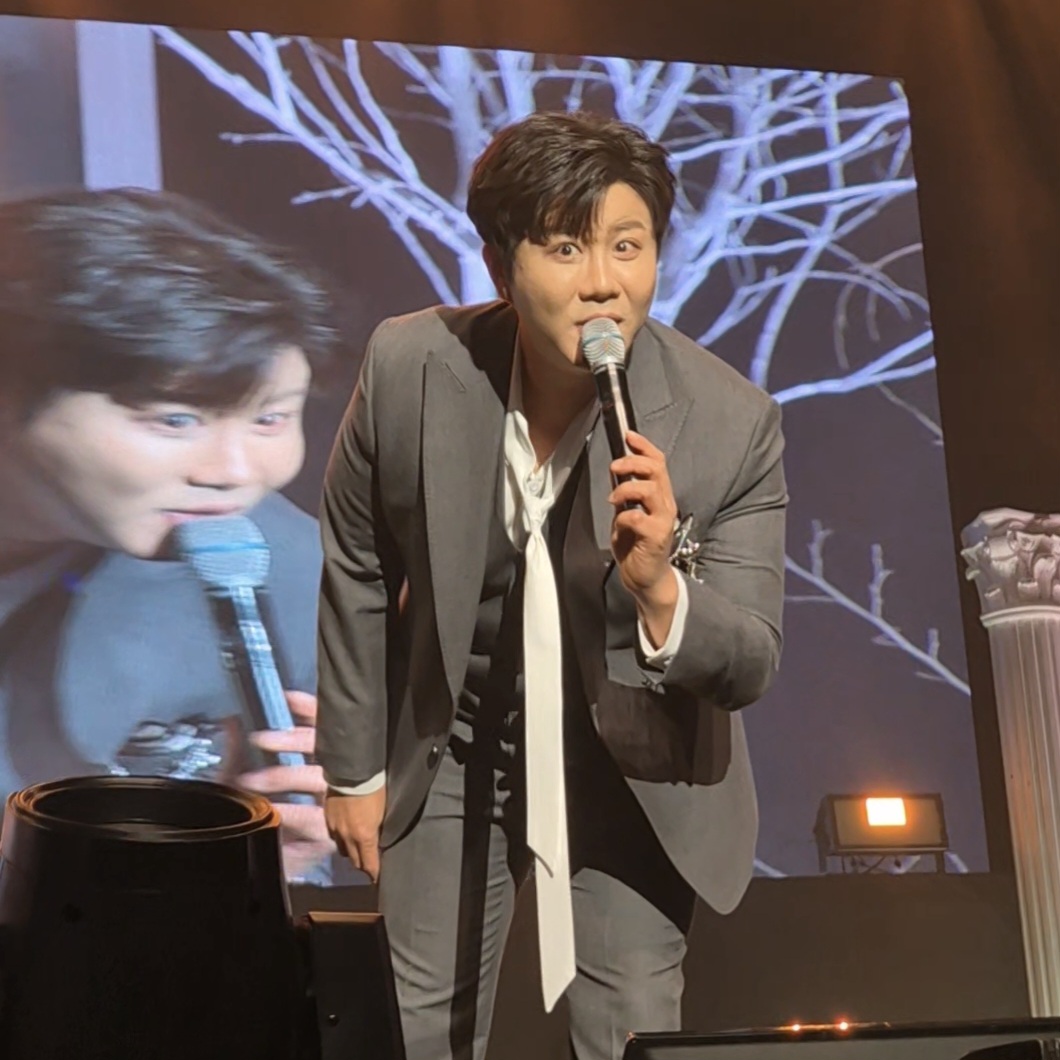 Behind-the-scenes cut of Jin Haesung