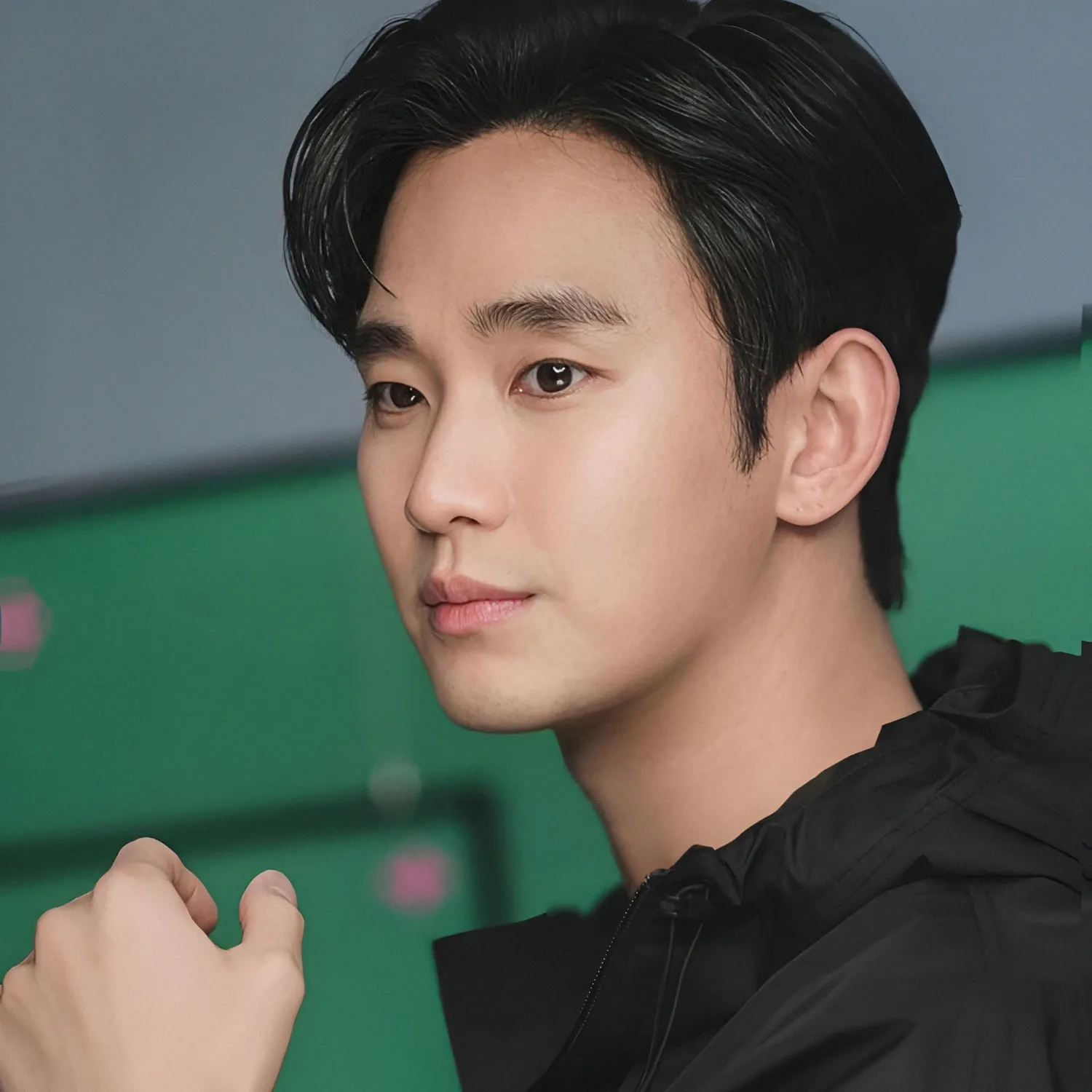 Behind-the-scenes cut of Kim Soohyun