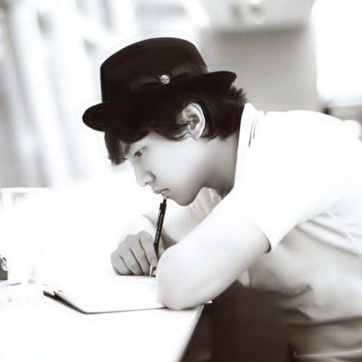 イ・スンギの最近の活動ショット