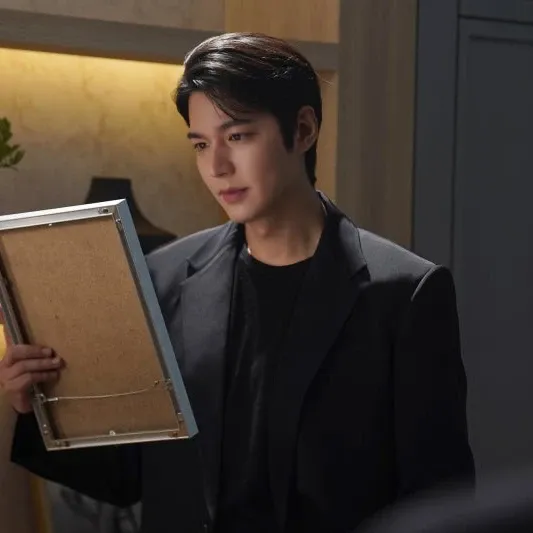 Behind-the-scenes cut of Lee Minho