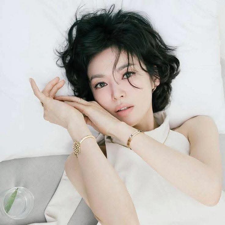 Recent activity shot of Song Hyekyo