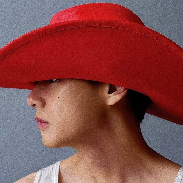 Recent activity shot of Kim Taehyung (V)