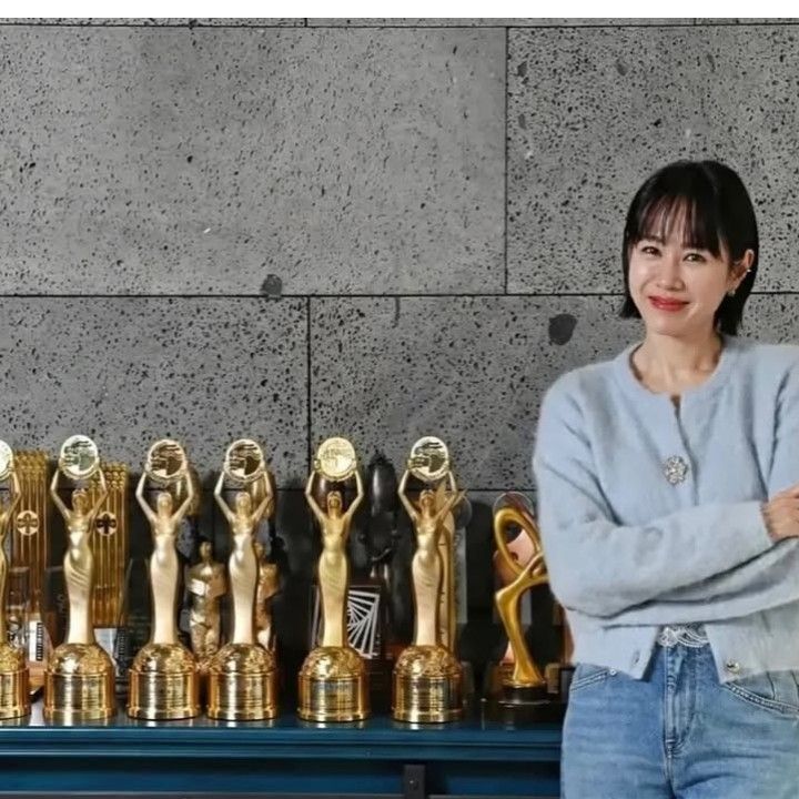 손예진 최근 활동샷