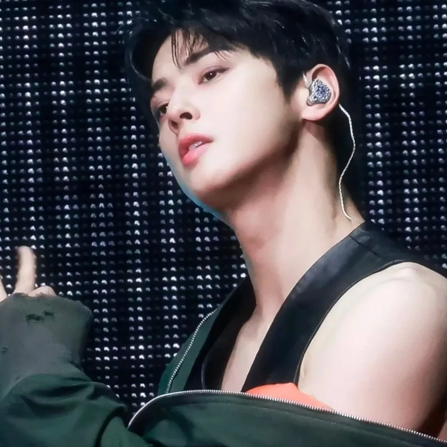 A moment captured by a fan of Cha Eunwoo