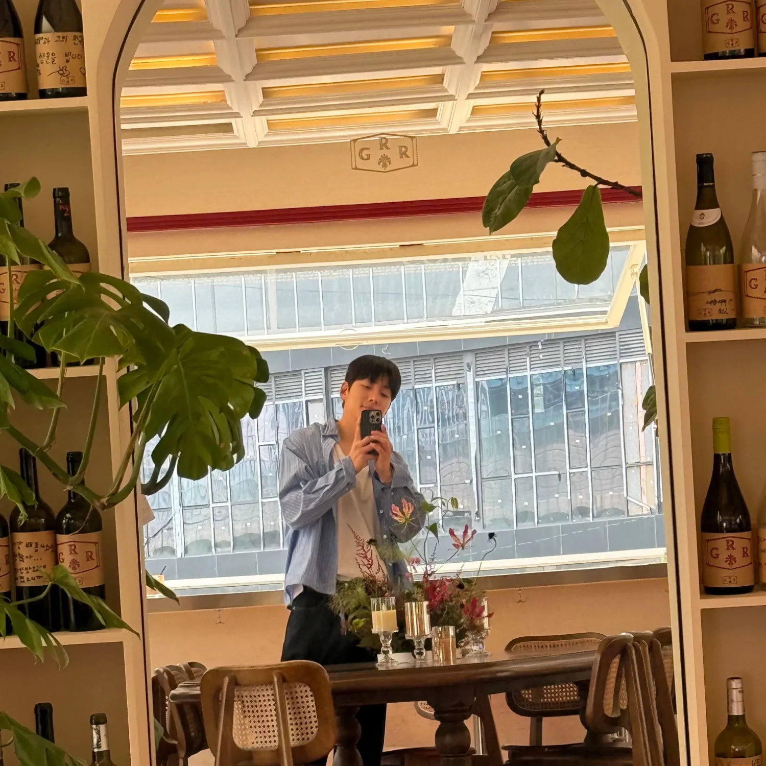 粉丝拍下的池昌旭瞬间