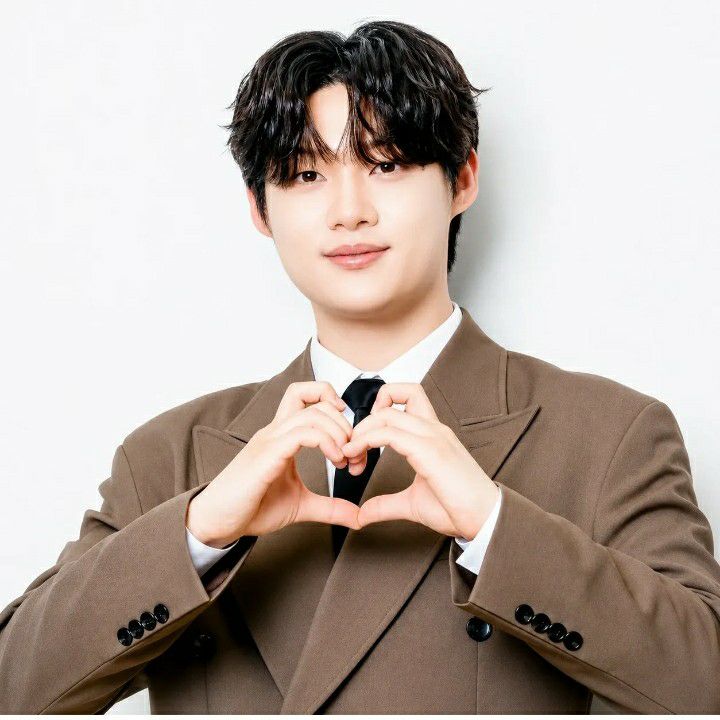 Behind-the-scenes cut of Choi Jaemyeong