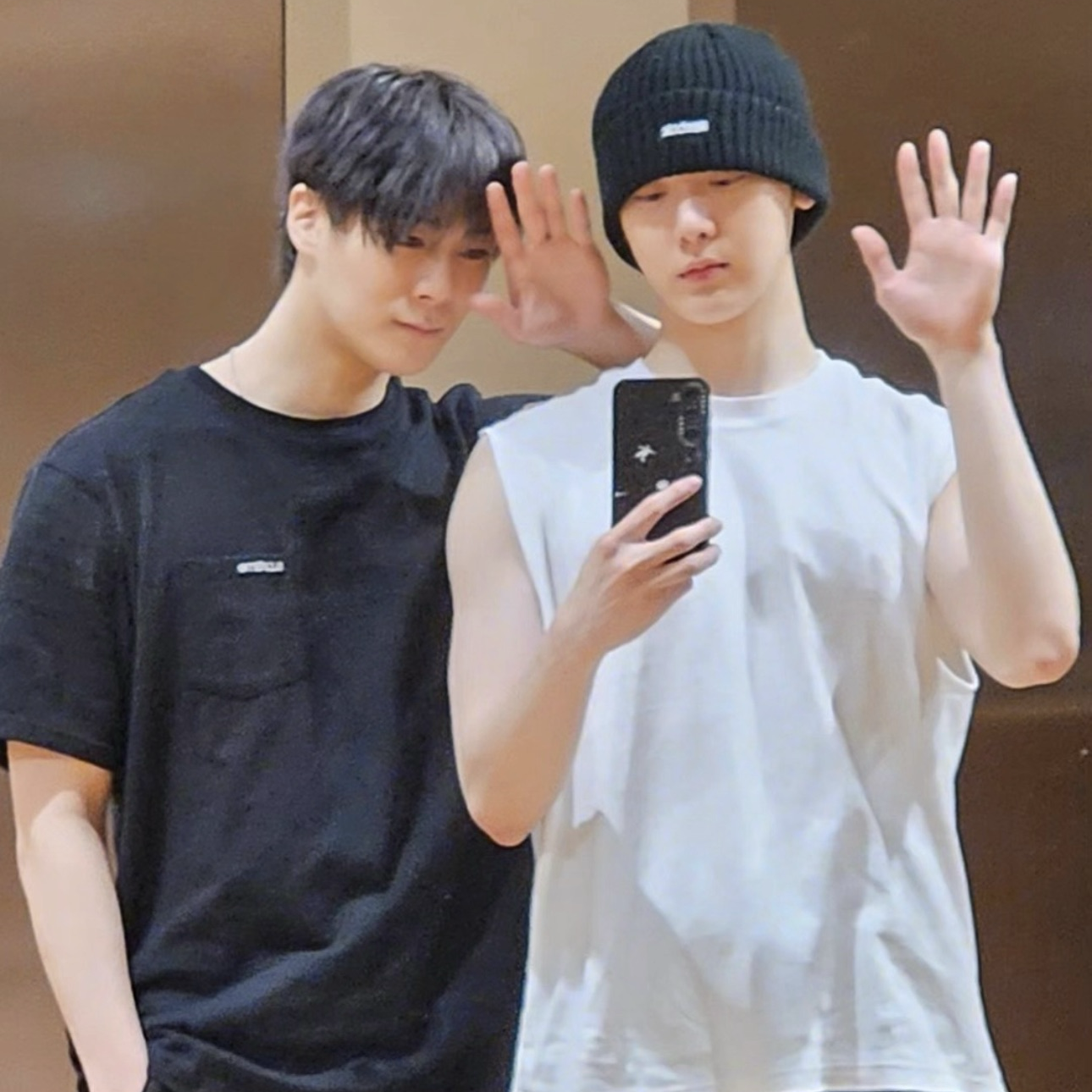 Latest photo of Cha Eunwoo