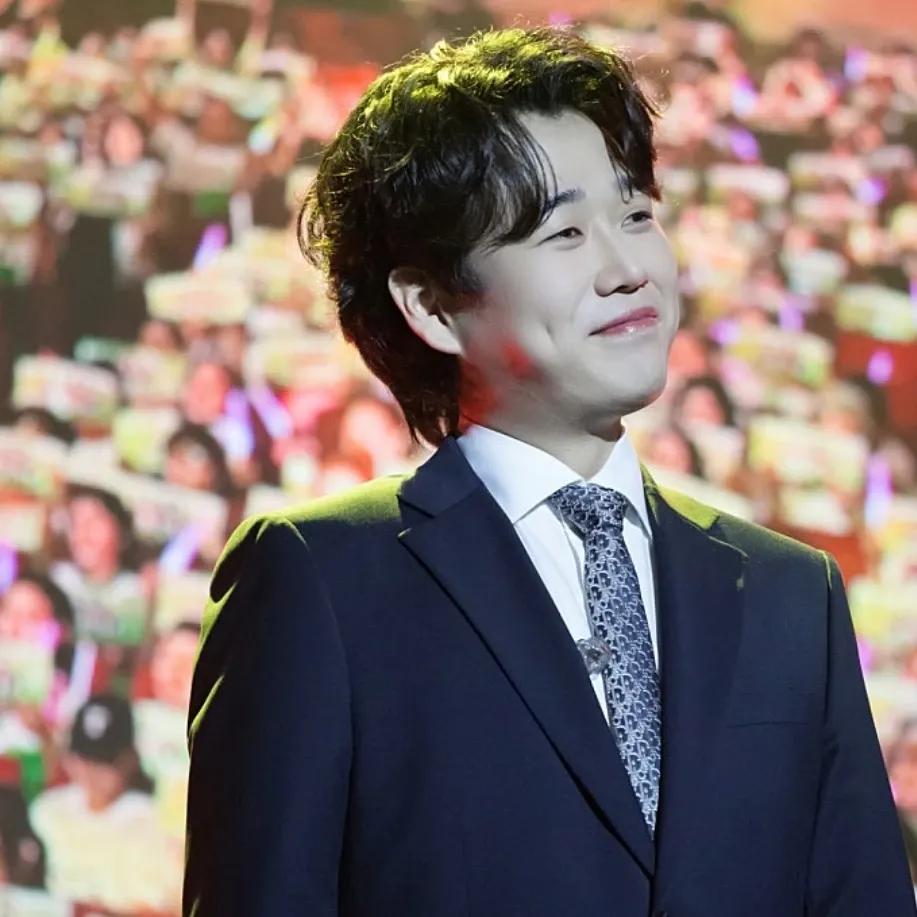 Recent activity shot of Hwang Youngwoong
