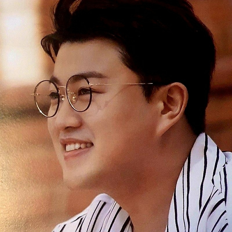 キム・ホジュンのビハインドカット