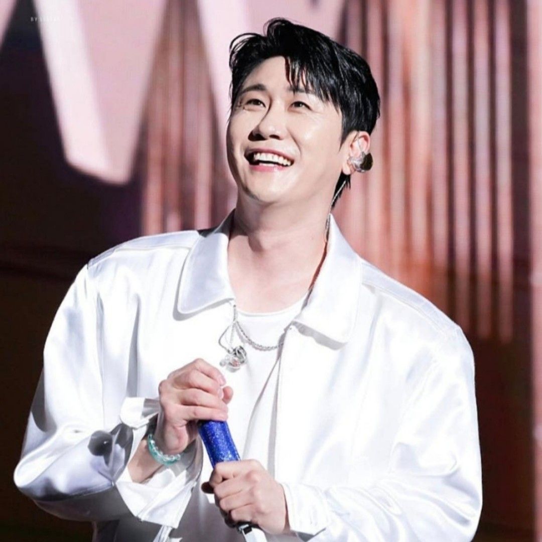 ヨンタクの最近の活動ショット