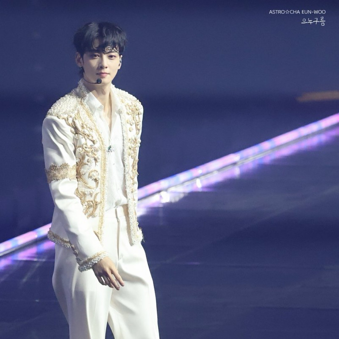 Behind-the-scenes cut of Cha Eunwoo