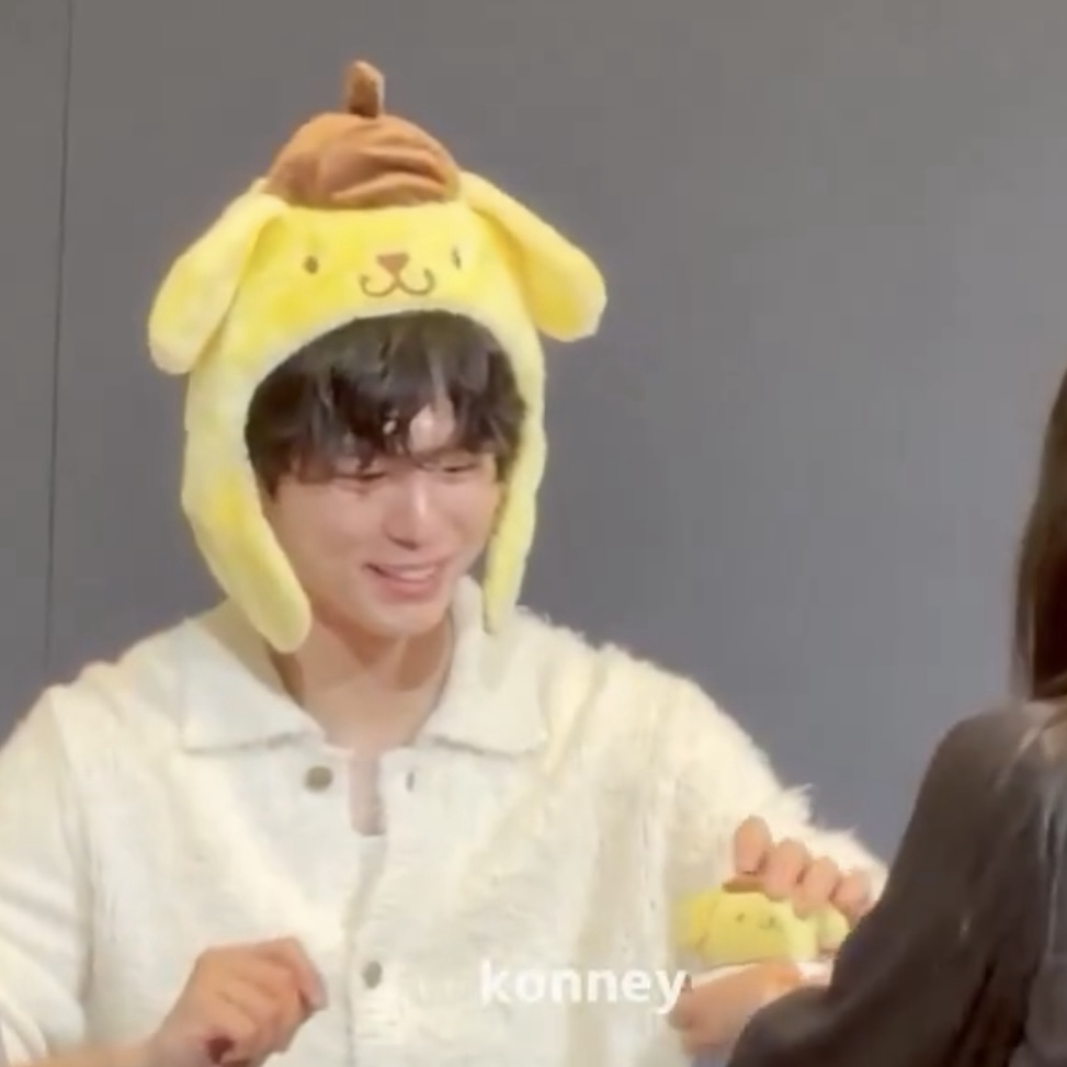 Recent activity shot of Park Bogum