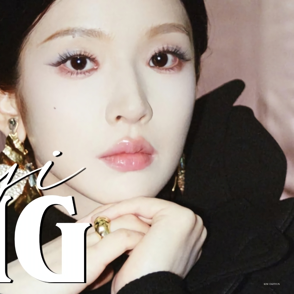 Recent activity shot of Zhang Miaoyi