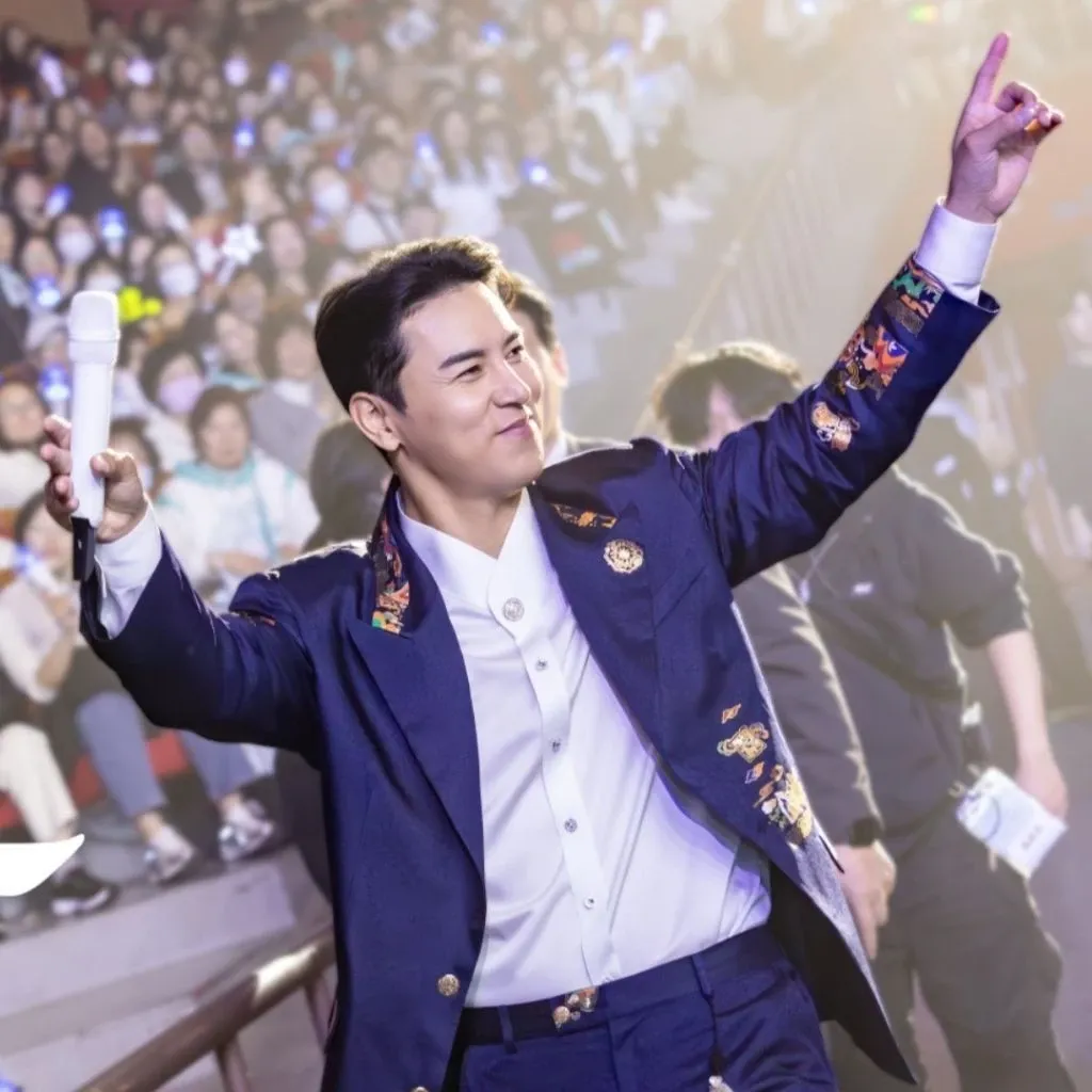 粉丝拍下的张民好瞬间