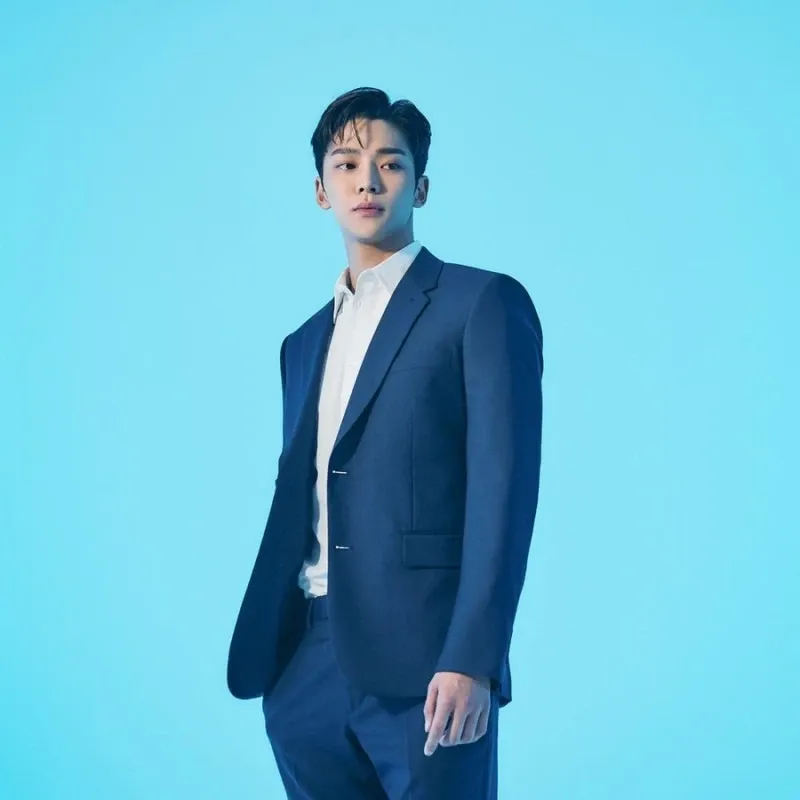Cuplikan di balik layar dari Rowoon