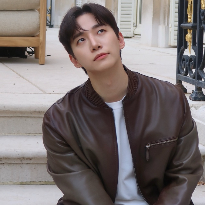 Foto kegiatan terbaru dari Lee Junho