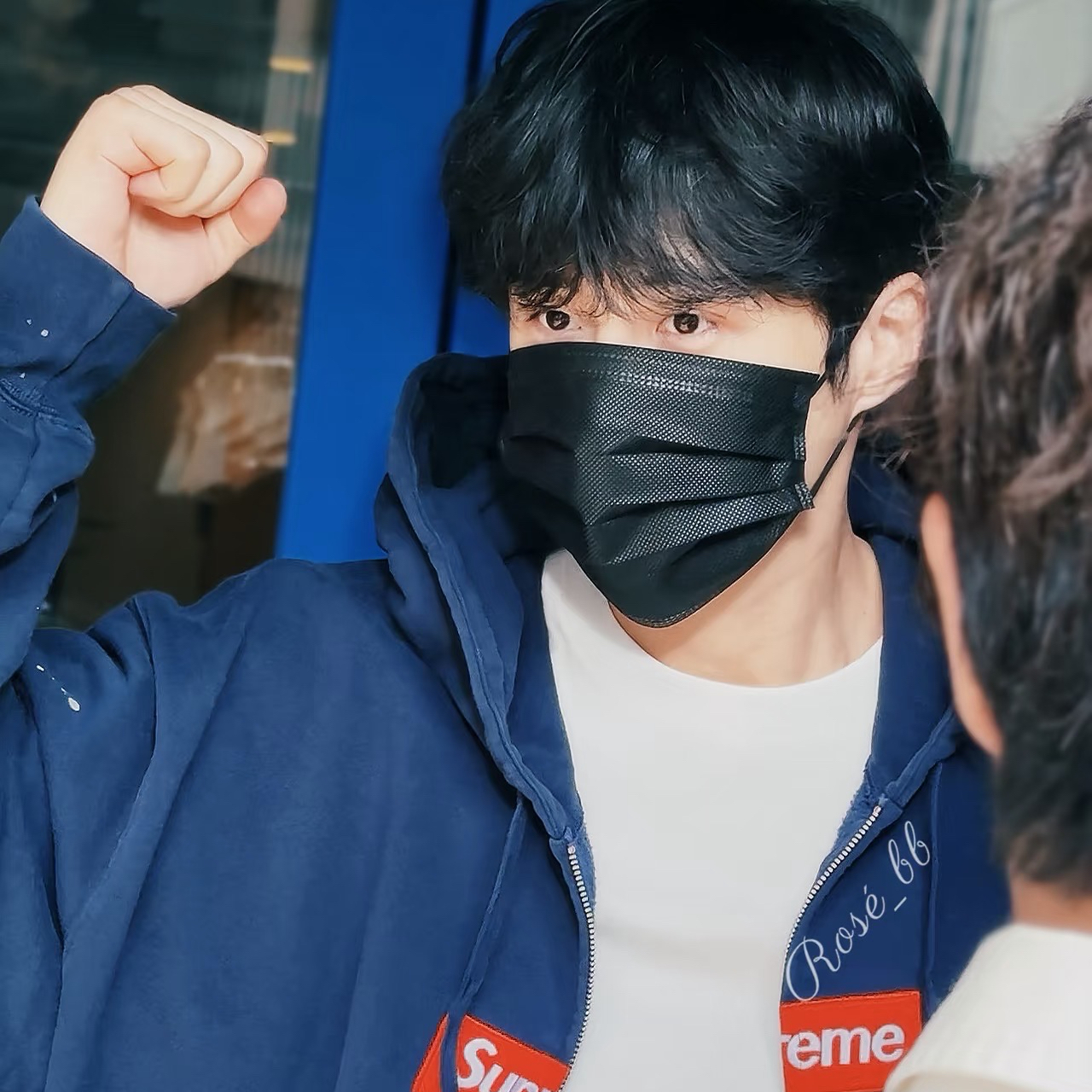 Behind-the-scenes cut of Kim Seonho