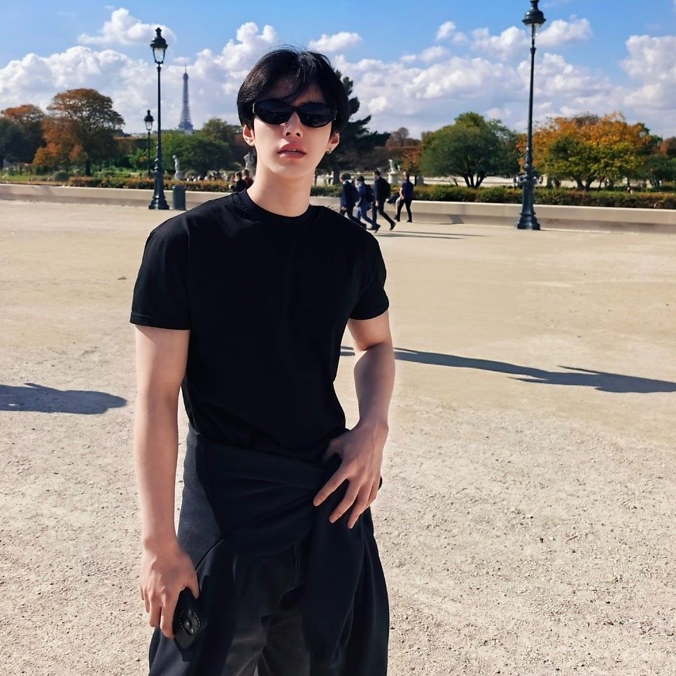 Recent activity shot of He Yu