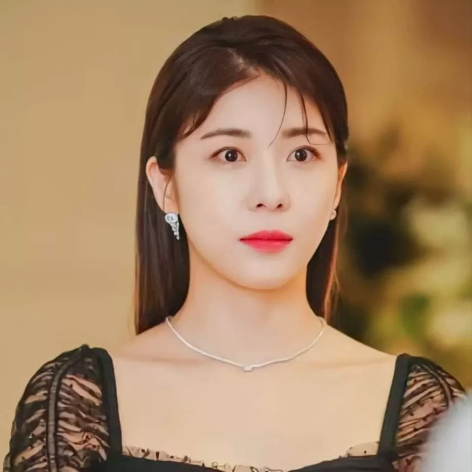 A moment captured by a fan of Ha Jiwon