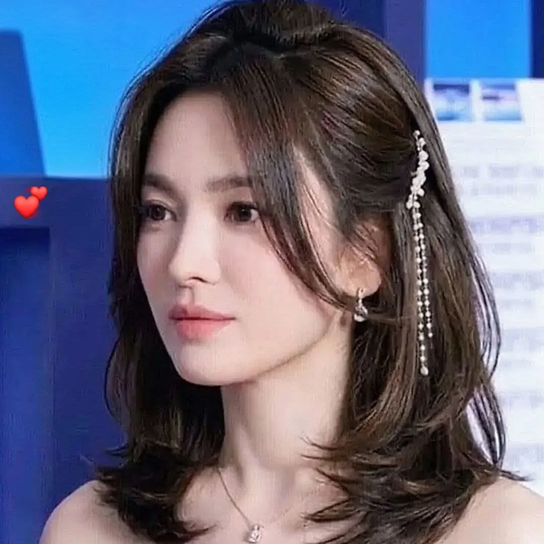 Behind-the-scenes cut of Song Hyekyo