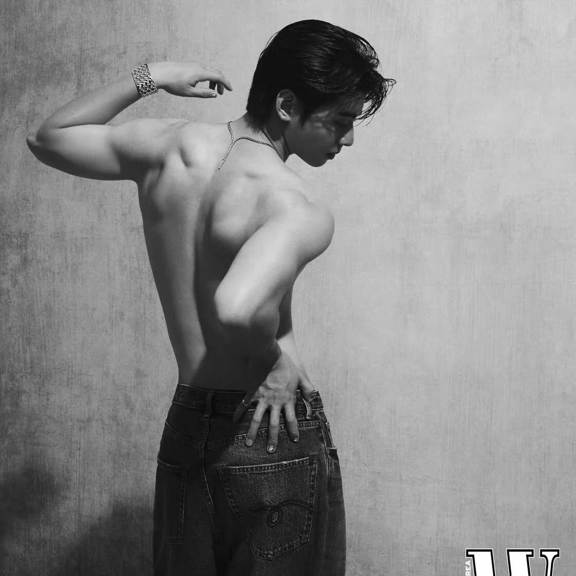 A moment captured by a fan of Cha Eunwoo