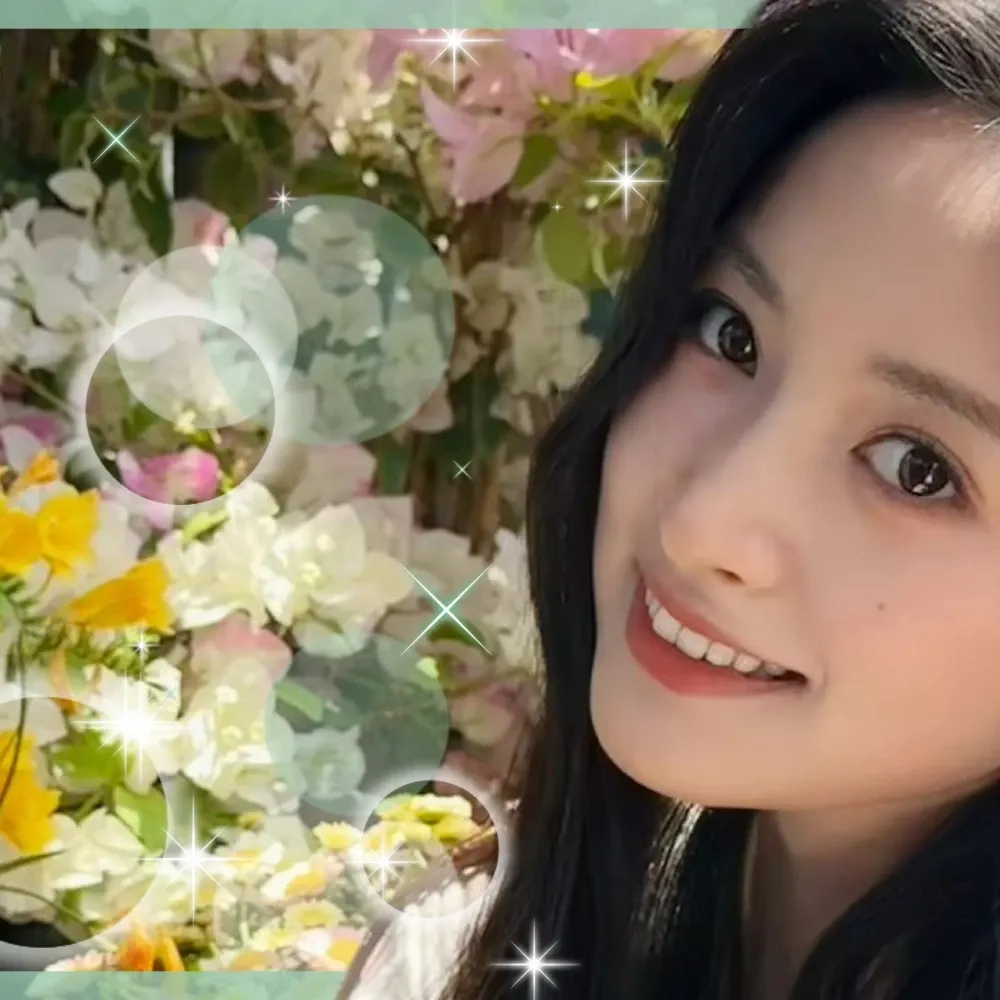 A moment captured by a fan of Shen Yue