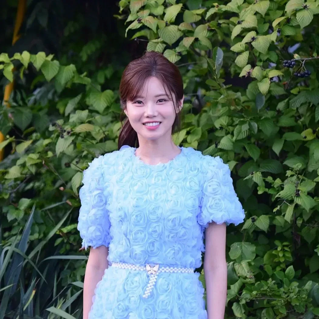 Recent activity shot of Bae Ahyeon
