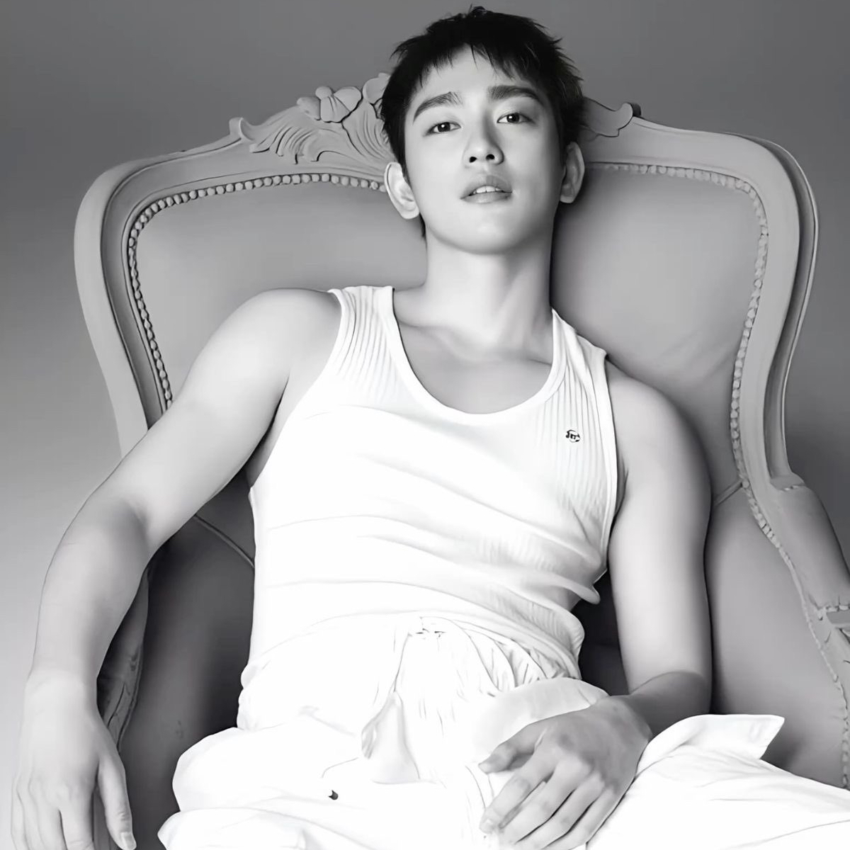 Behind-the-scenes cut of Park Jinyoung