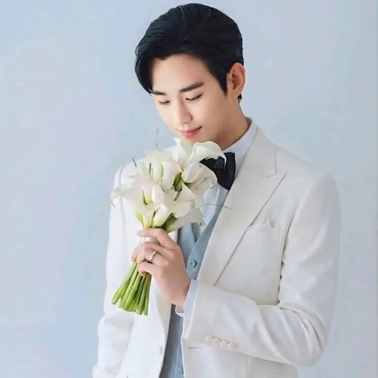 Latest photo of Kim Soohyun