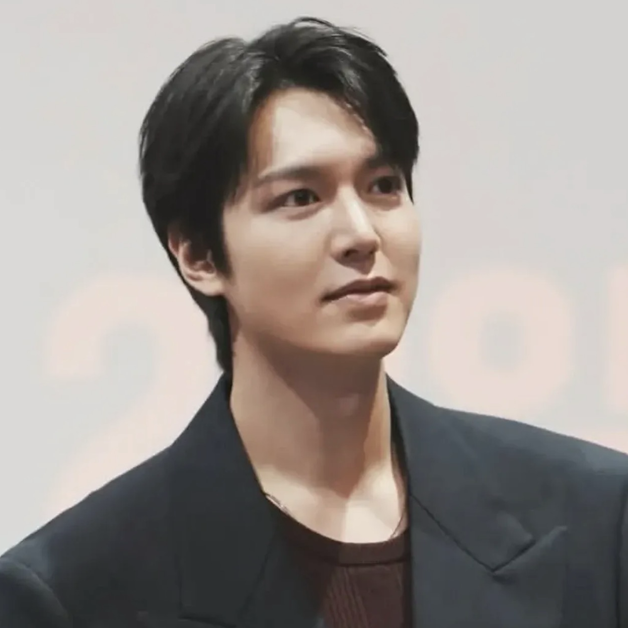 Behind-the-scenes cut of Lee Minho