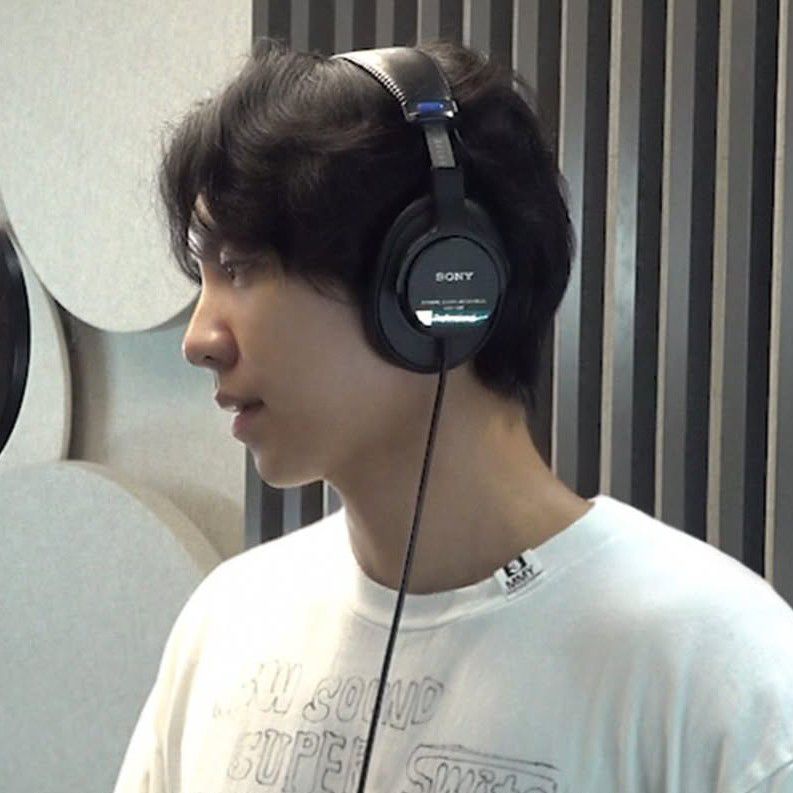 A moment captured by a fan of Lee Seunggi