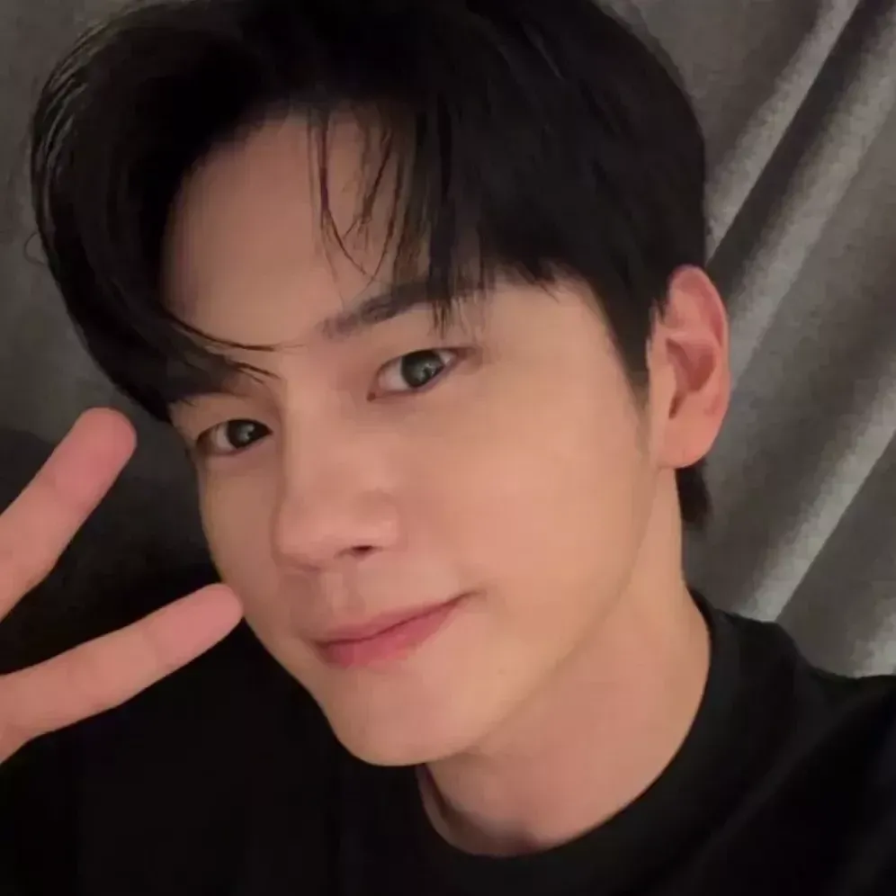 Foto kegiatan terbaru dari Ong Seongwu