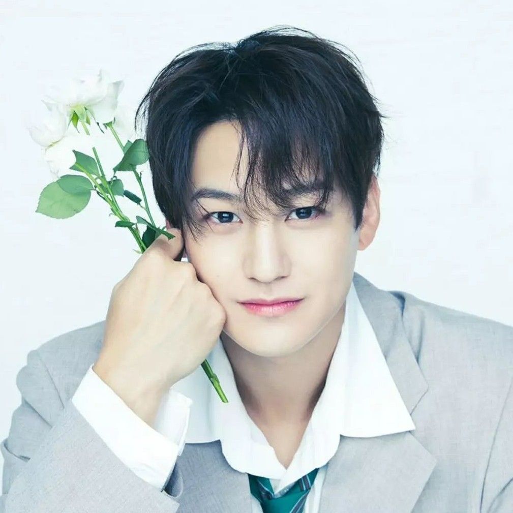 Foto kegiatan terbaru dari Kim Bum