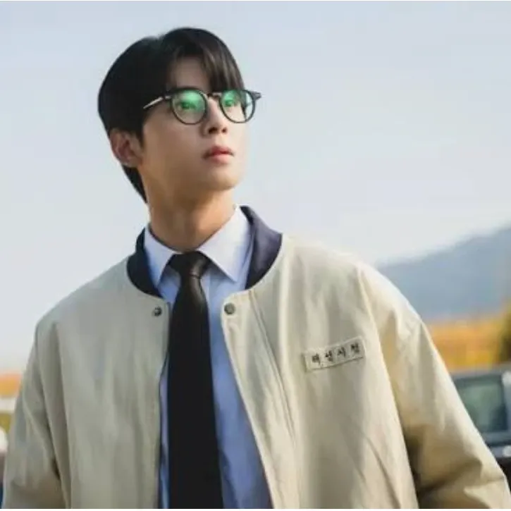 Latest photo of Cha Eunwoo