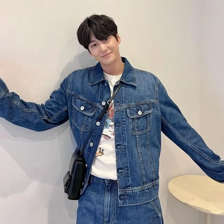 Momen yang diabadikan oleh penggemar Kim Bum