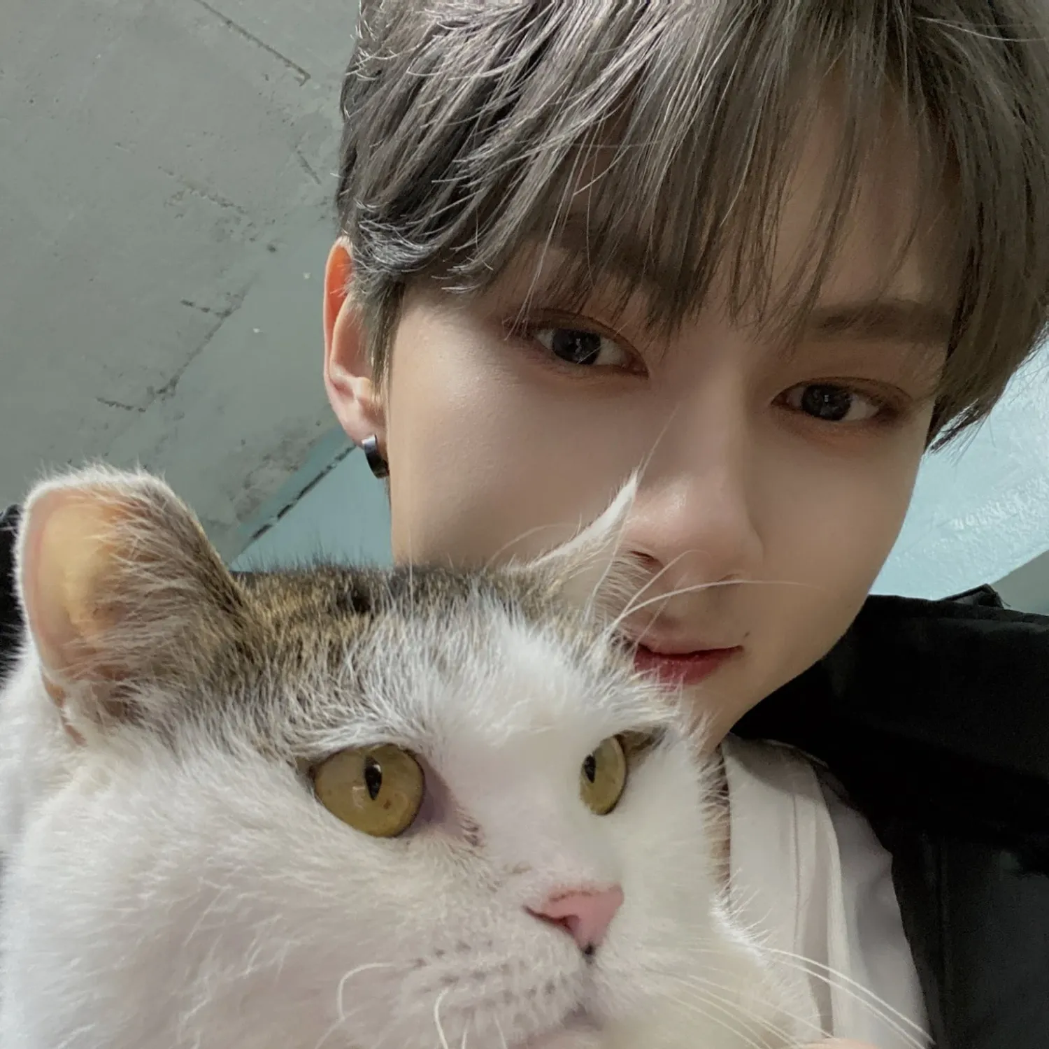Behind-the-scenes cut of Wen Junhui
