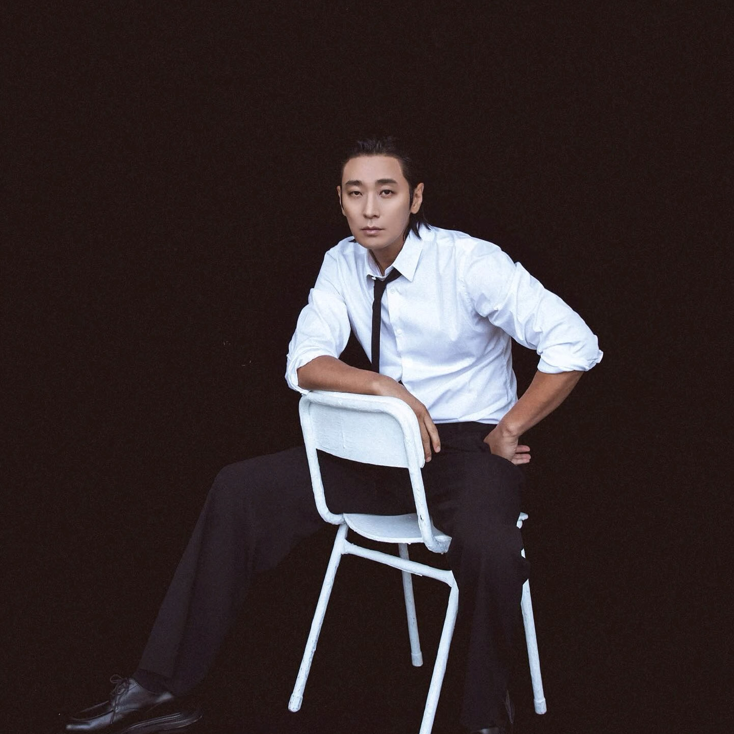 Behind-the-scenes cut of Joo Jihoon