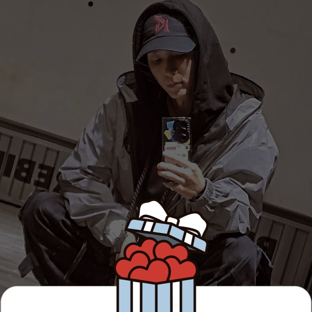 Latest photo of Lee Joongi