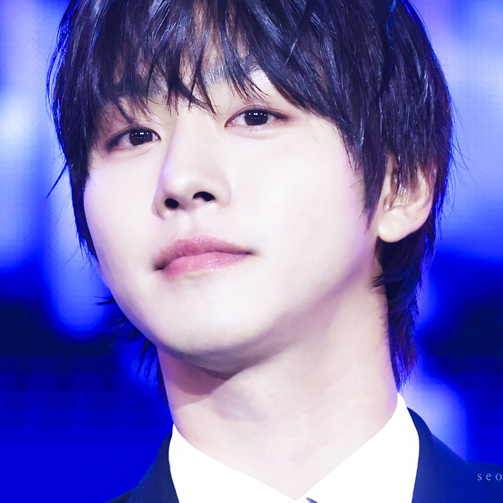 Behind-the-scenes cut of Ahn Hyoseop