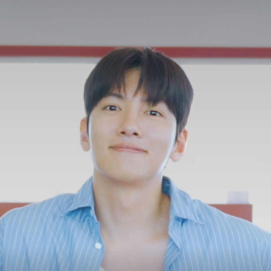 粉丝拍下的池昌旭瞬间