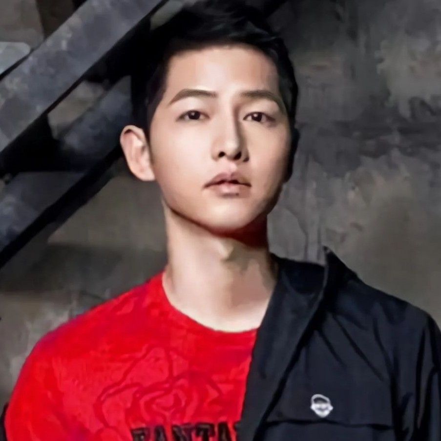 粉丝拍下的宋钟基瞬间