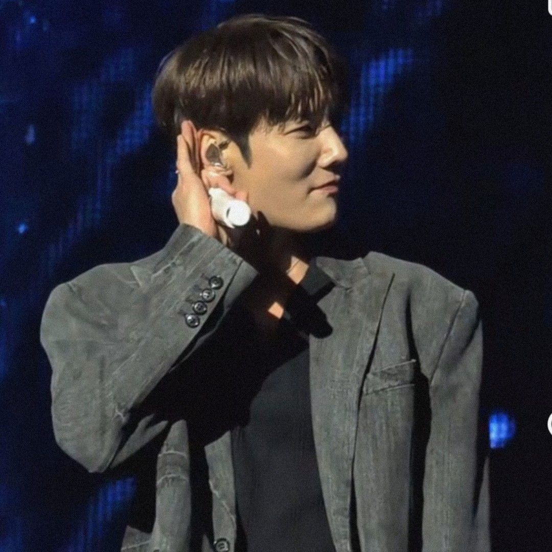 A moment captured by a fan of Choi Jinhyuk