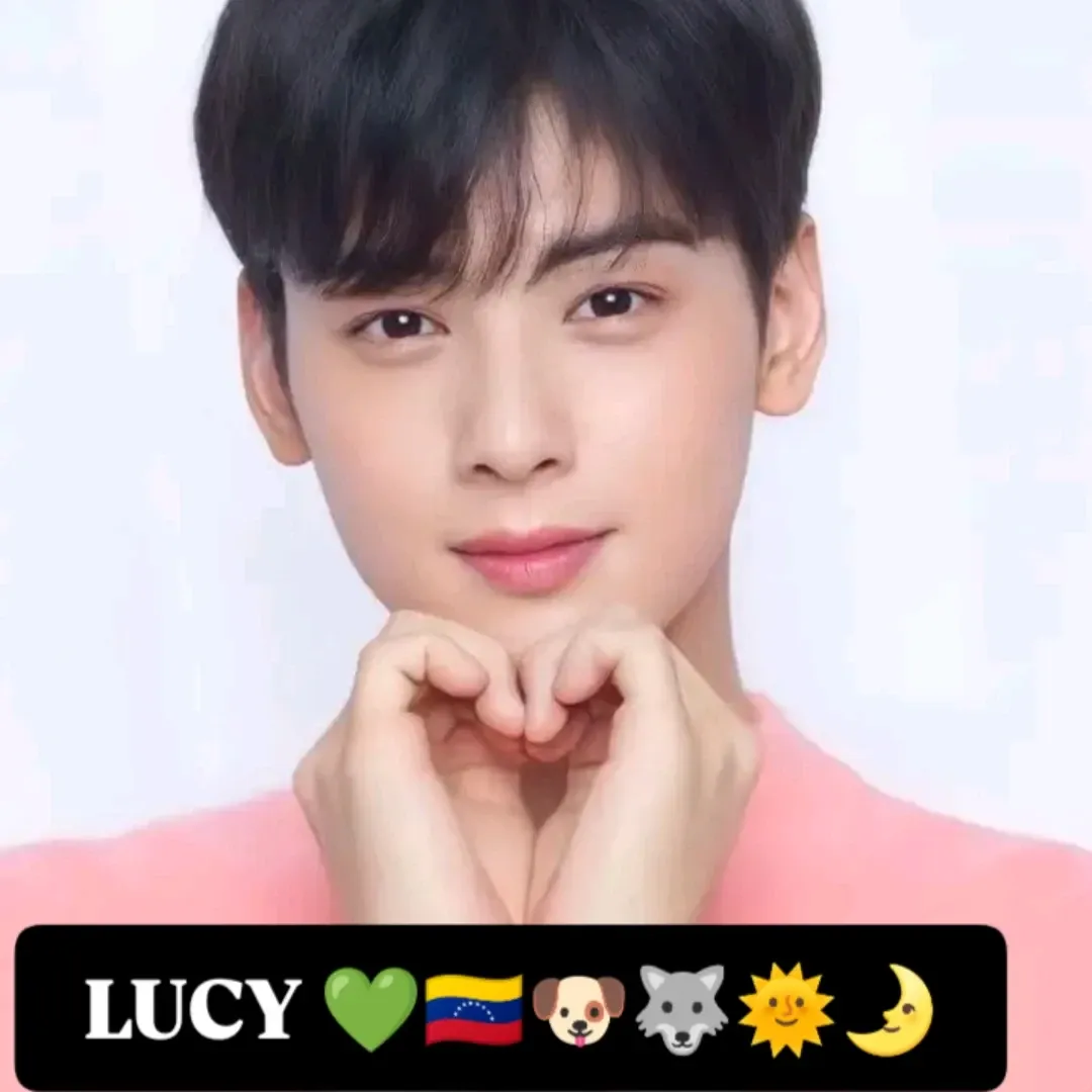 A moment captured by a fan of Cha Eunwoo