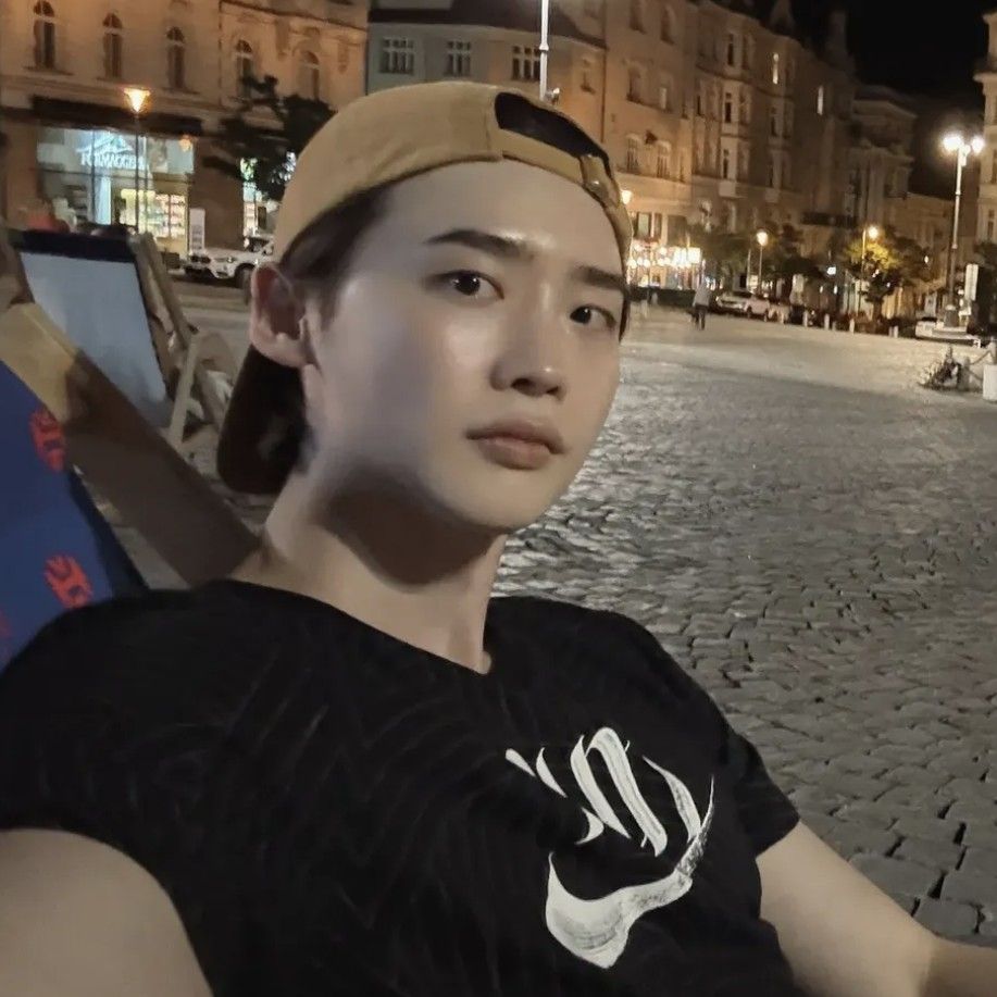 李鍾碩的近期活動照