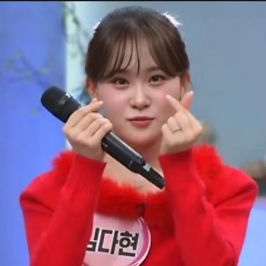 Momen yang diabadikan oleh penggemar Kim Dahyun
