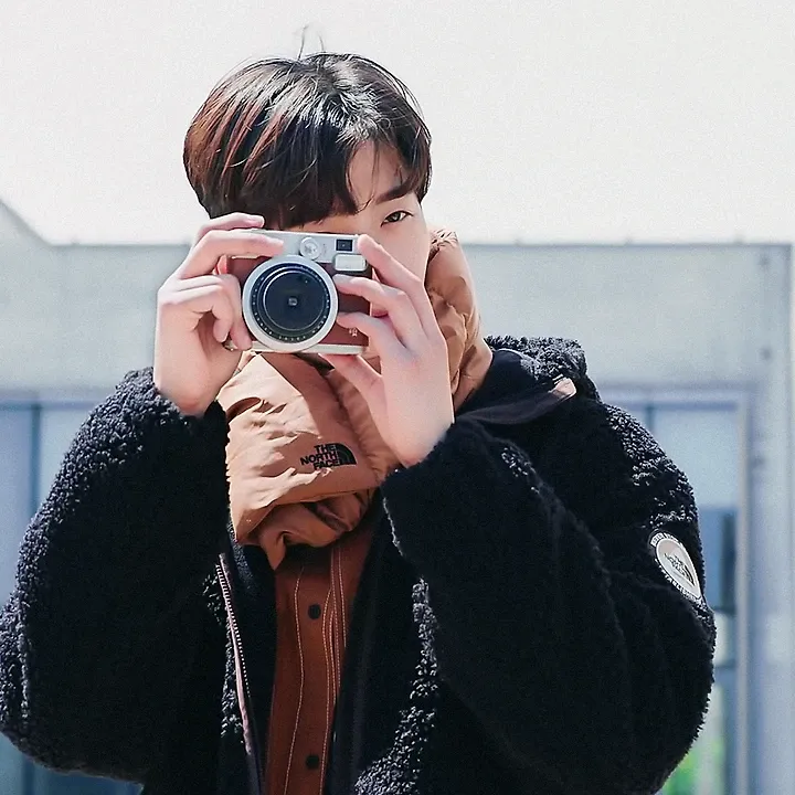 Momen yang diabadikan oleh penggemar Rowoon